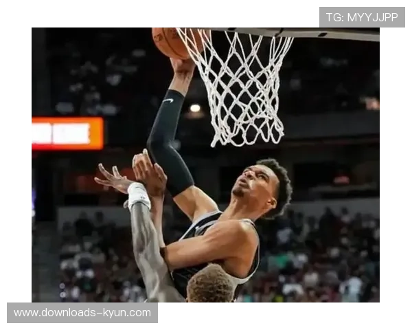 新秀弗拉格与文班亚马对决，天赋碰撞引关注